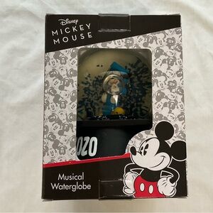 Disney Mickey Mouse Blue Cap/Gown Graduation 2020 Boxed Musical Water globe Grad